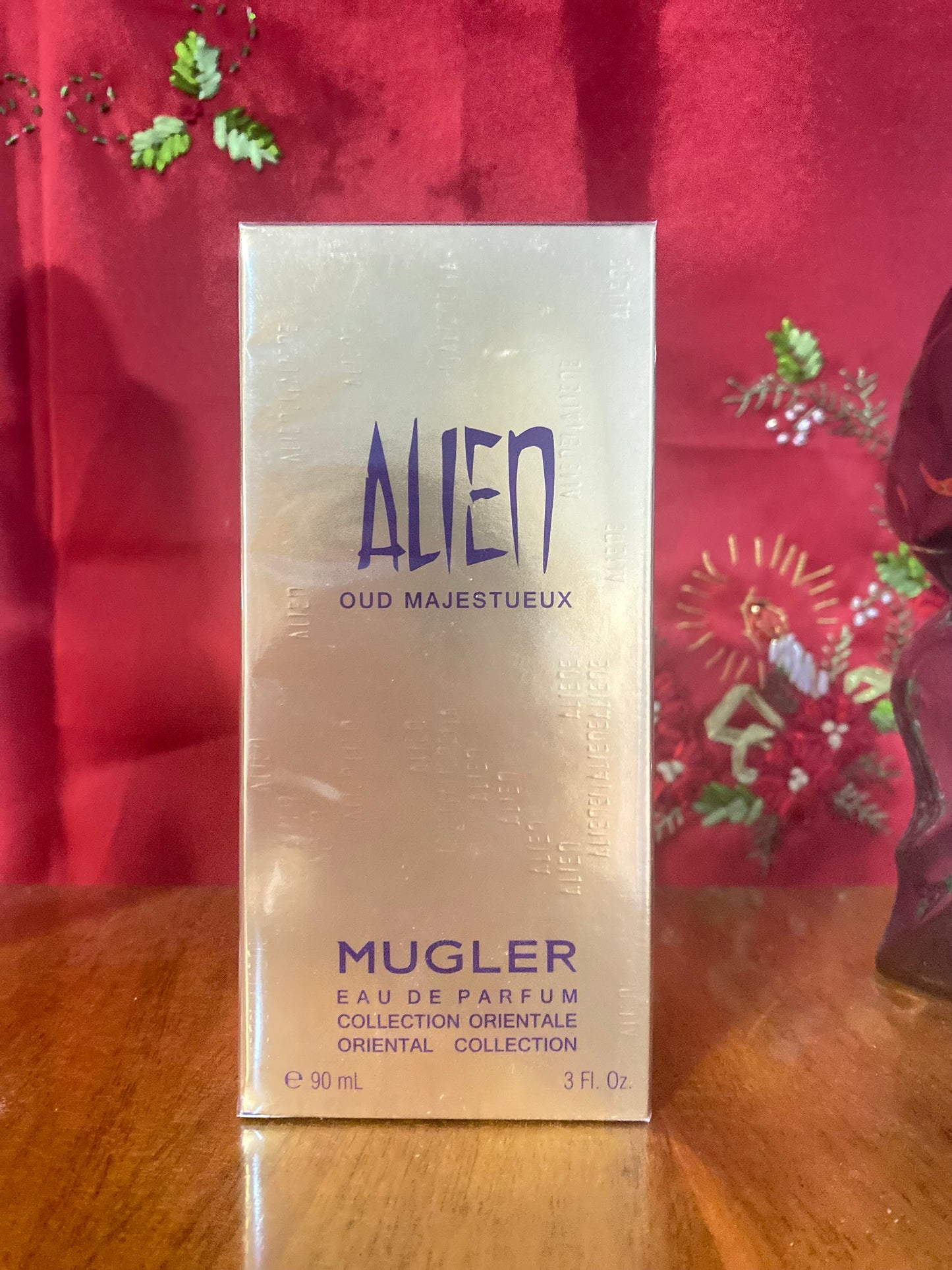 Alien Oud Majestueux 90ml